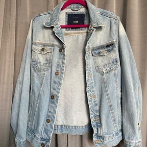 ⚡️ 2 for 80⚡️Zara distressed Denim Jacket Size L